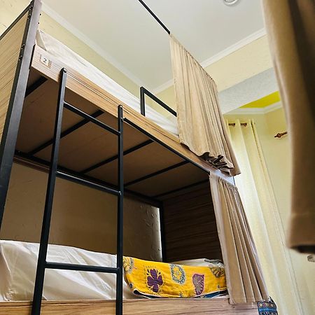 Sweet Home Hostel บิชเคก ภายนอก รูปภาพ