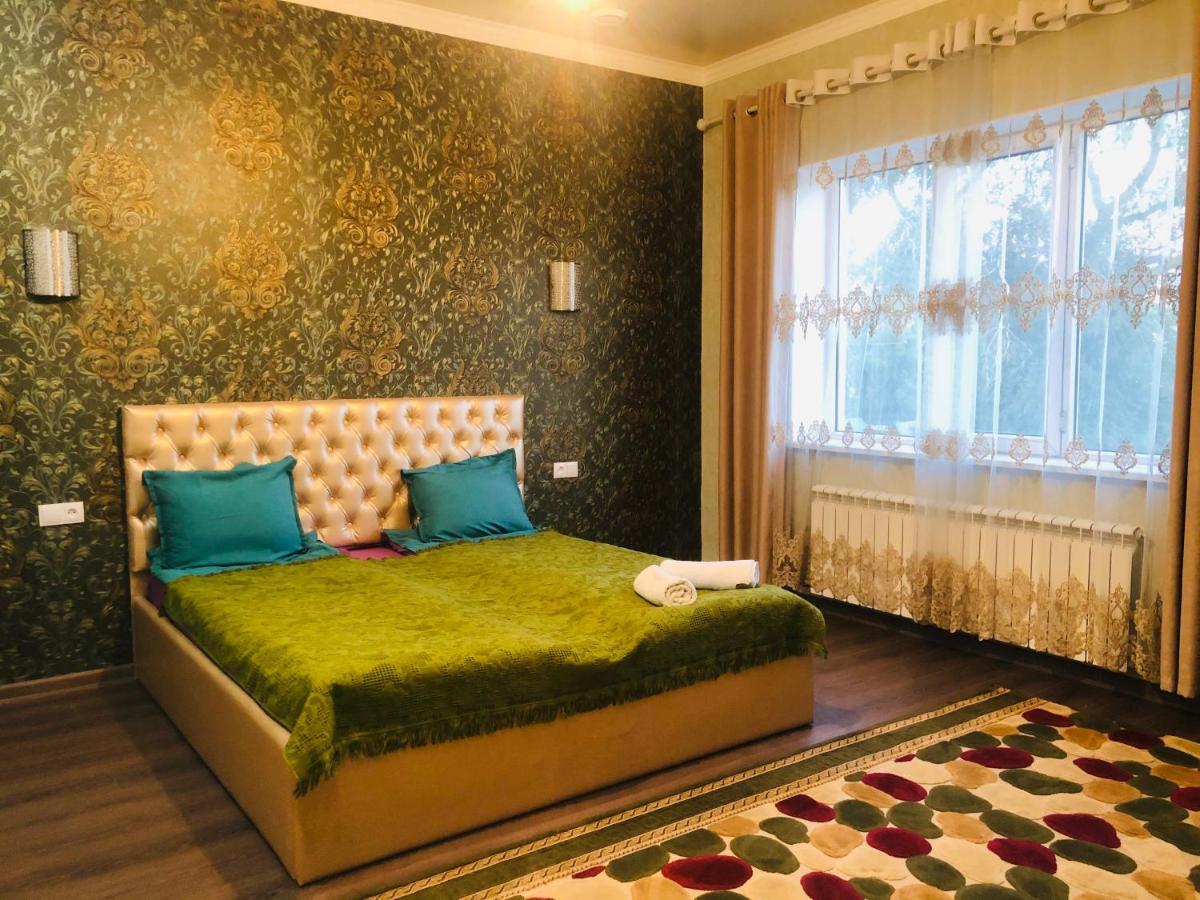 Sweet Home Hostel บิชเคก ภายนอก รูปภาพ