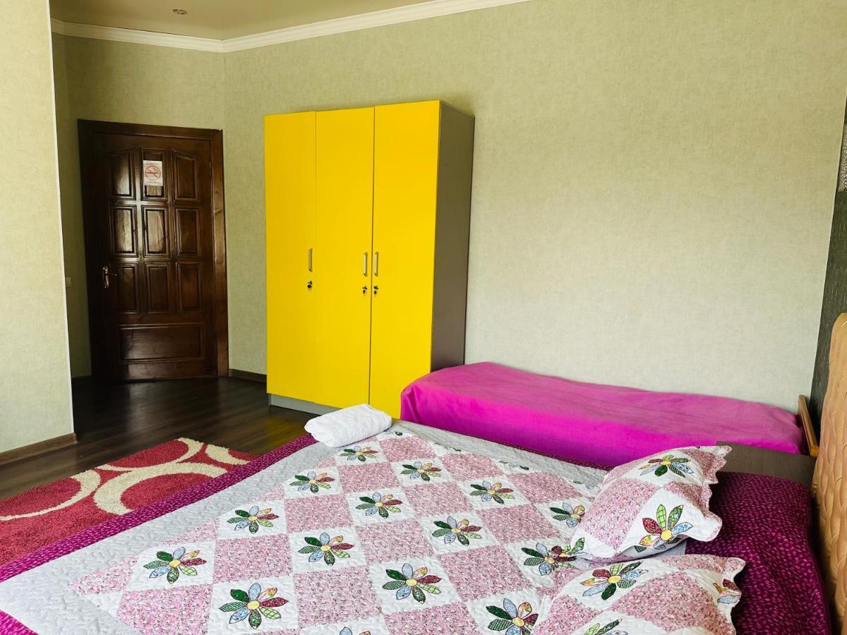 Sweet Home Hostel บิชเคก ภายนอก รูปภาพ