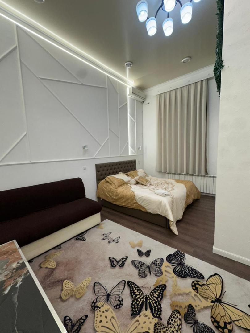 Sweet Home Hostel บิชเคก ภายนอก รูปภาพ